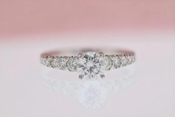 Beautiful Craft Traditional Craft Center Pave Tapering Round Diamond Engagement Ring