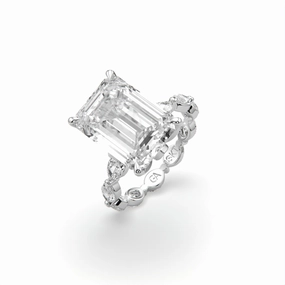 Love Token High-quality product 10CTW Emerald and Marquise Set Diamond Engagement Ring