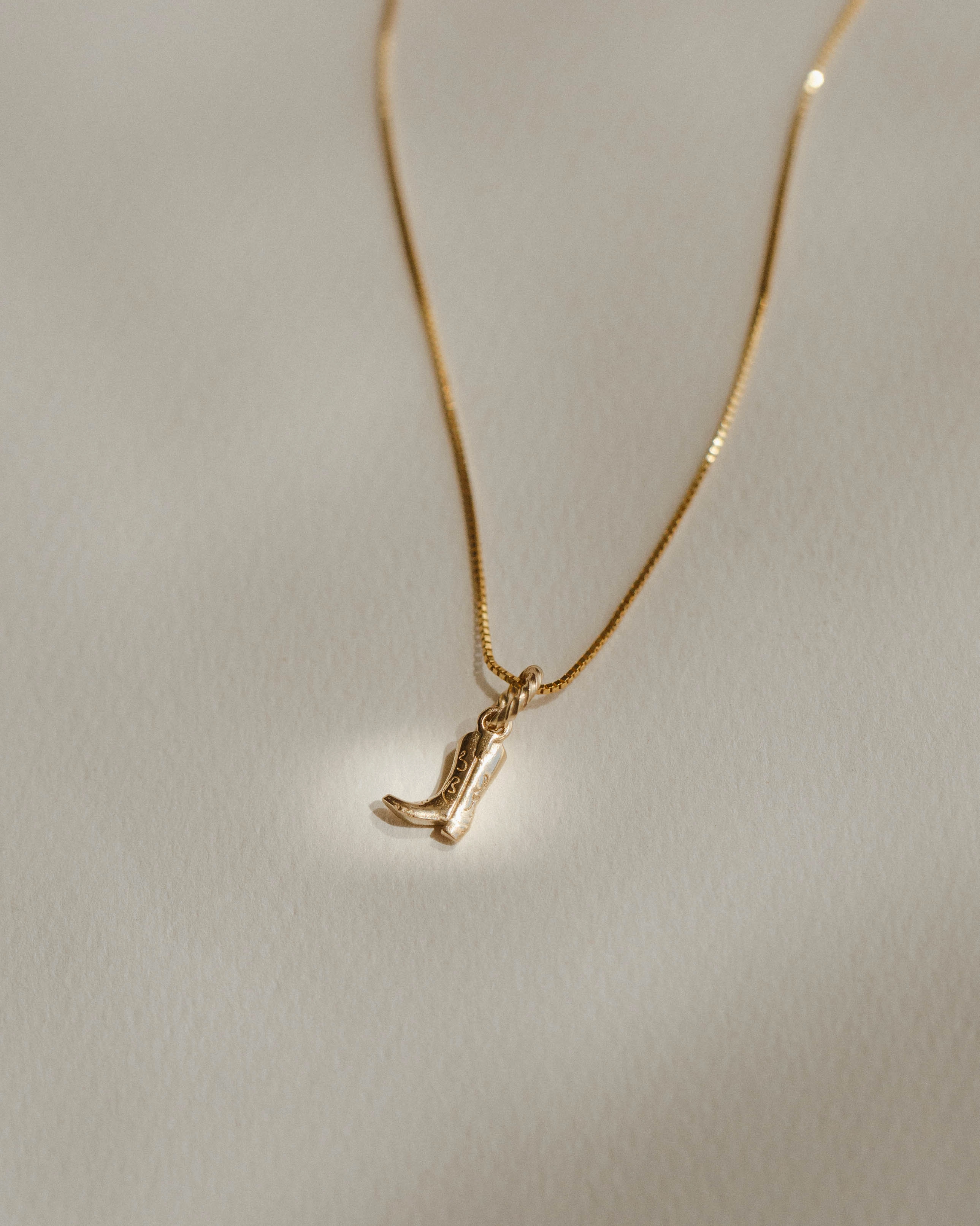 Howdy Boot Charm Smooth Accent Versatile Fit