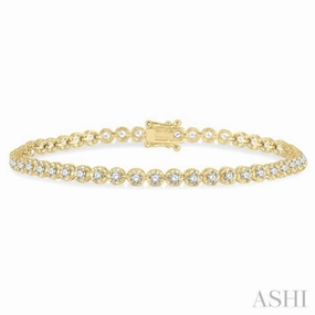 2 Ctw Round Cut Diamond Illusion Tennis Bracelet in 14K Yellow Gold Balanced View Unfading Beauty