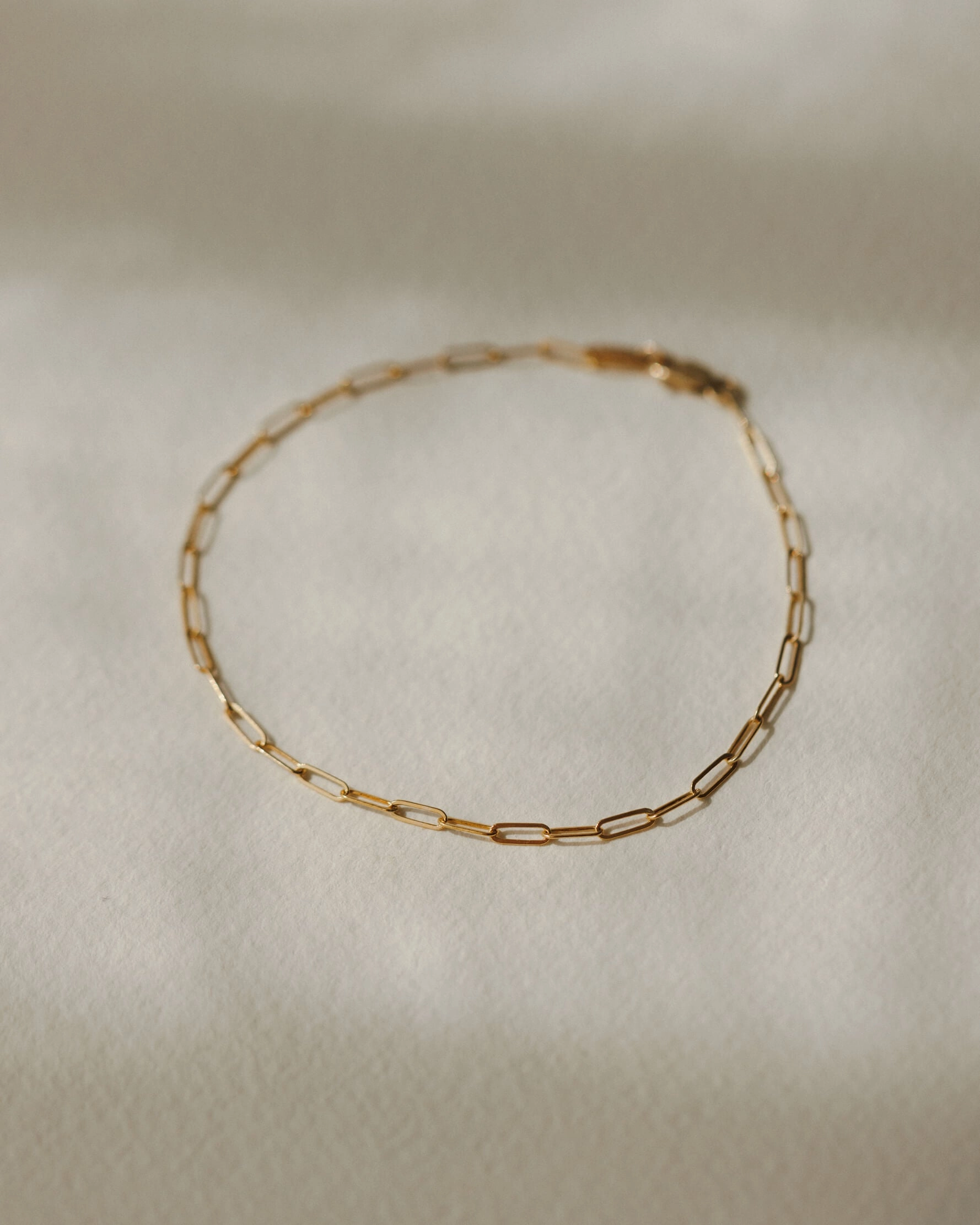 Solid Gold Dainty Paperclip Chain Bracelet Bygone Beauty Symmetrical Lines