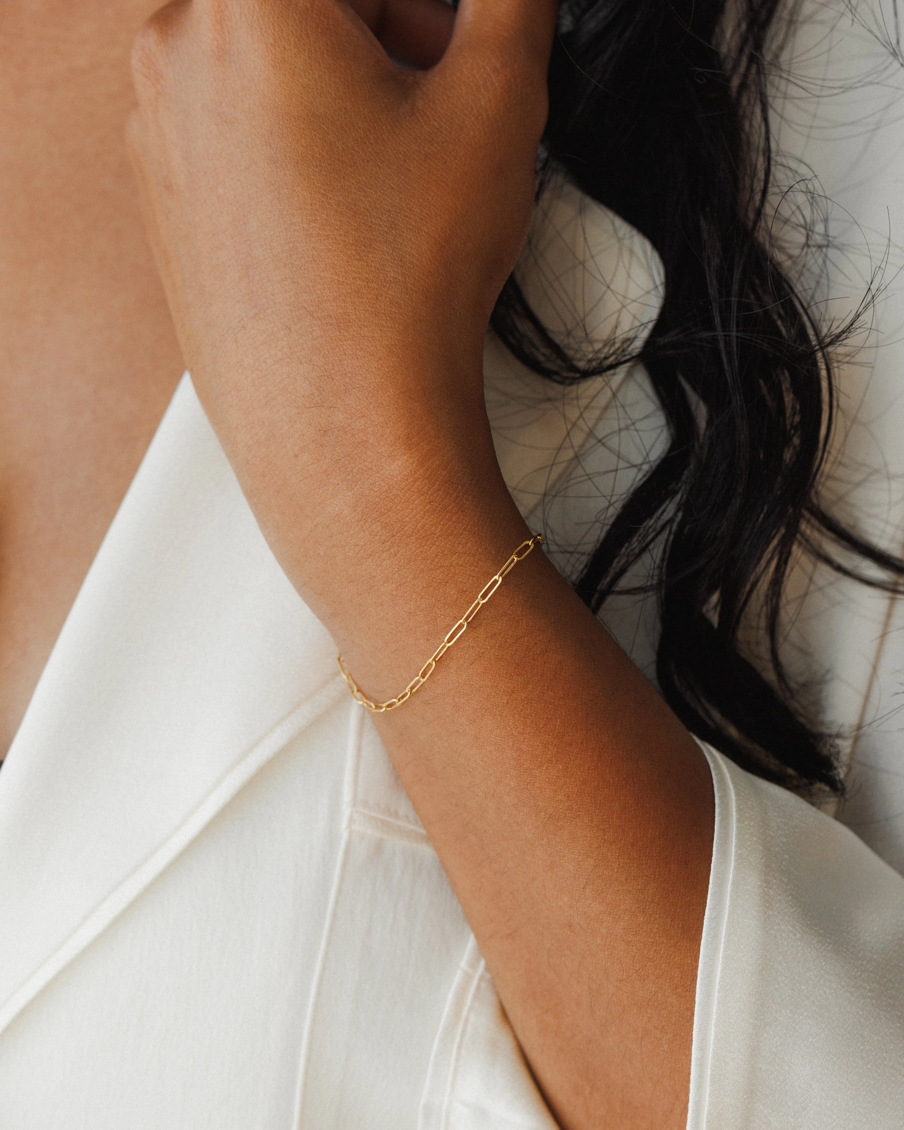 Solid Gold Dainty Paperclip Chain Bracelet Immediate View