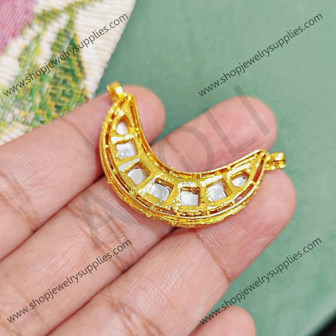 Kundan stone crescent pendant connector link for invisible necklace affordable artificial stone 1 piece IAJK14 Gleaming Gem Impressive Feature