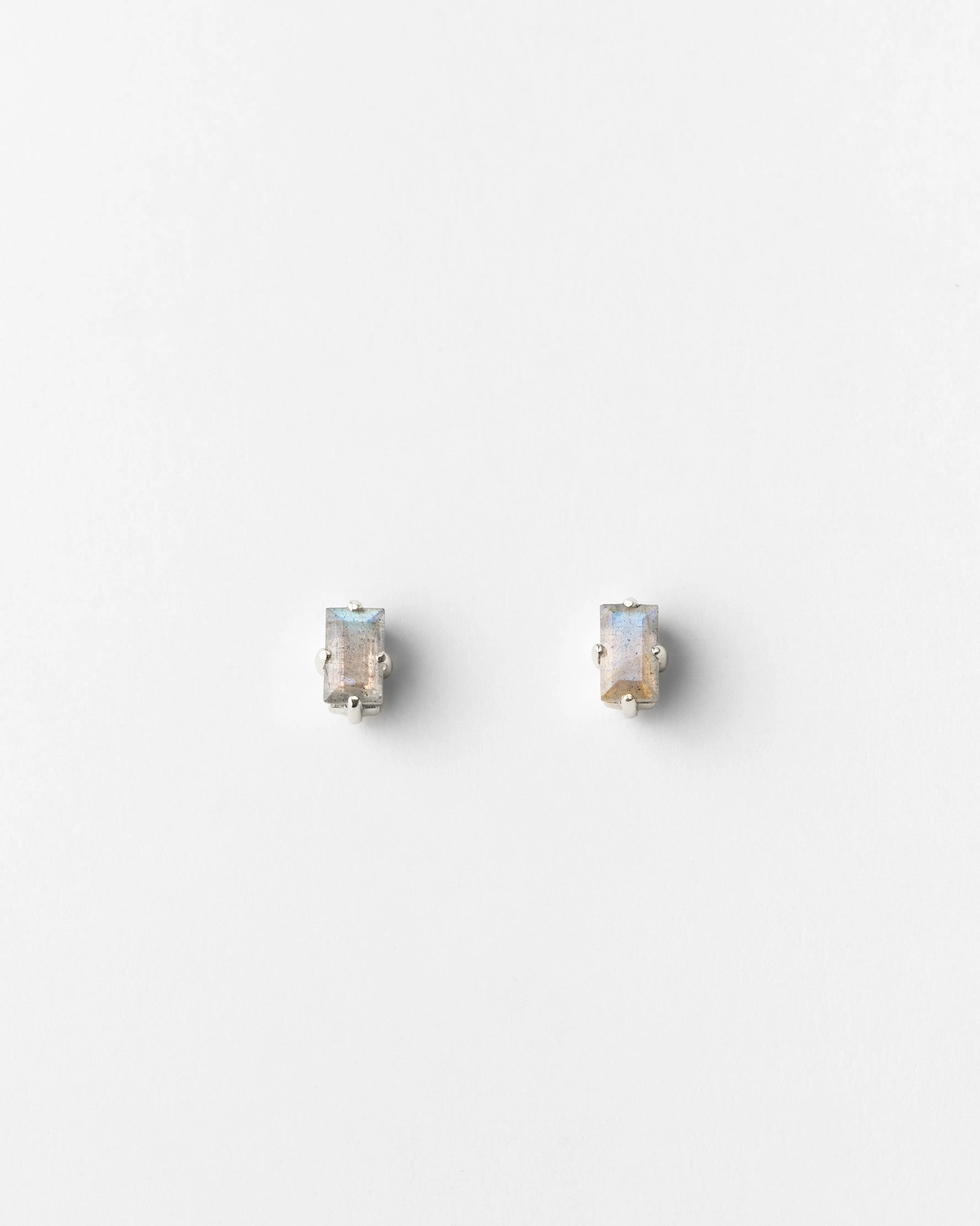 Elegant Vibe Stylish Essential Labradorite Grand Baguette Studs
