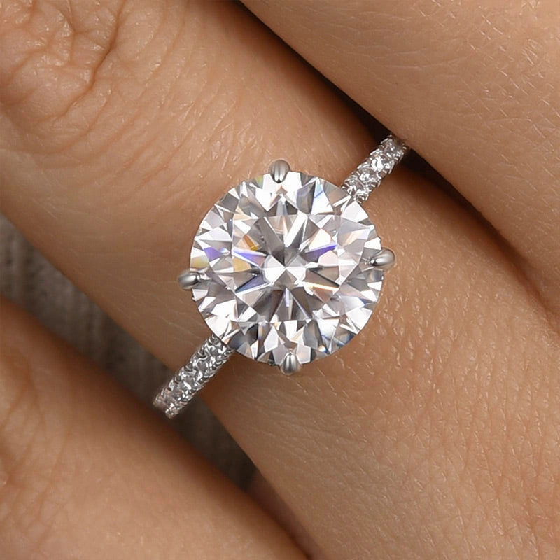 Dramatic Flare Louily Classic Moissanite 4.0 Carat Round Cut Engagement Ring