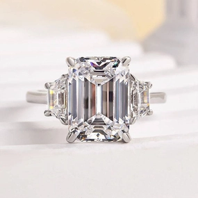 Lustrous Design Effortless Glam Louily Luxury Three Stone Emerald Cut Engagement Ring
