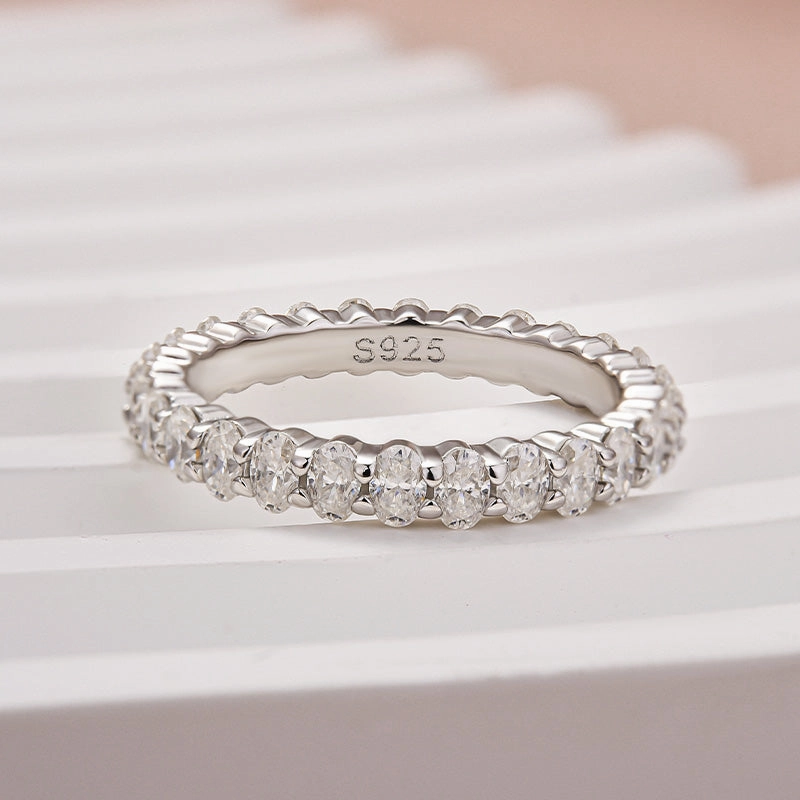 Louily Moissanite 3.0 Ct Oval Cut Full Wedding Band for Women Sophisticated Craft