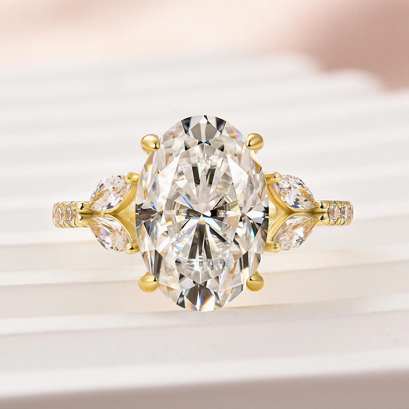 Glamorous Gifts Day To Day Louily Moissanite 4.0 Ct Oval and Angled Marquise Five Stone Engagement Ring