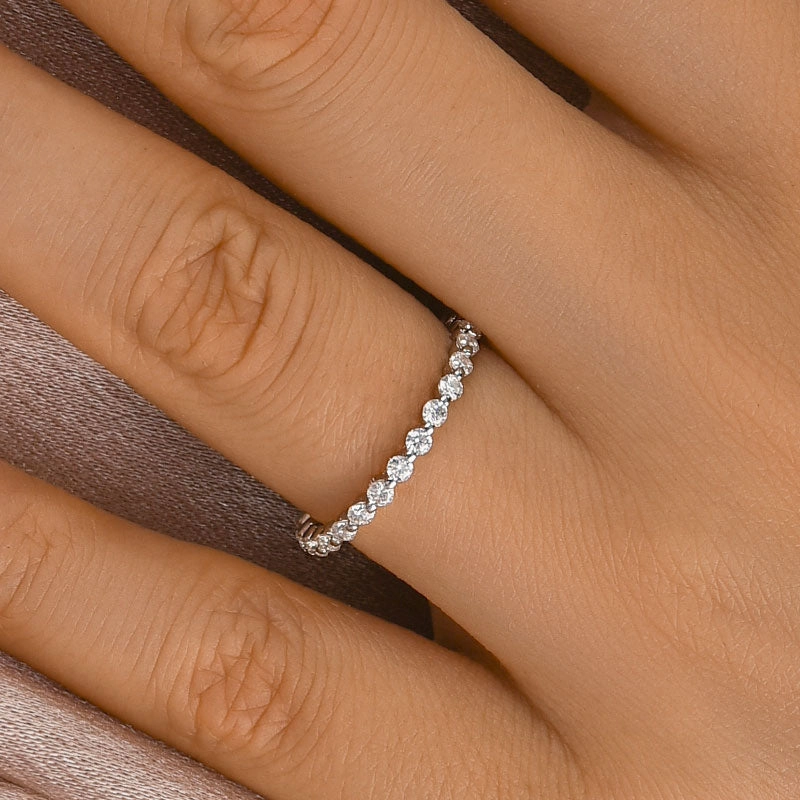 Chic Accessory Louily Moissanite Round Cut Full Eternity Wedding Band