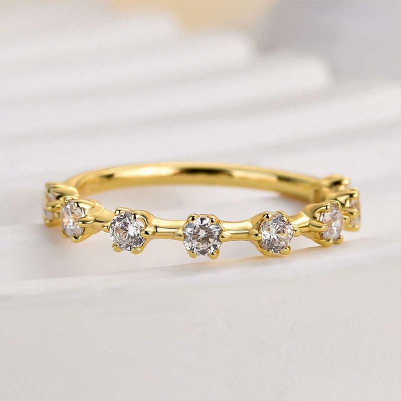 Subtle Fit Louily Special Yellow Gold 6 Prongs Round Cut Wedding Band