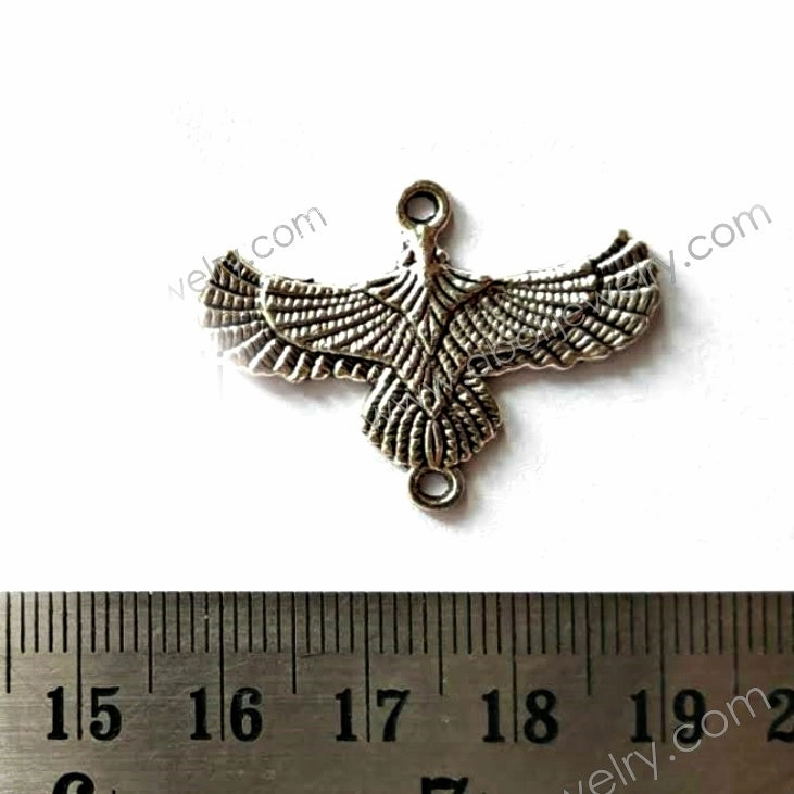 Silver soaring eagle charm bird charm flying charm CHMS38 Retro Inspired