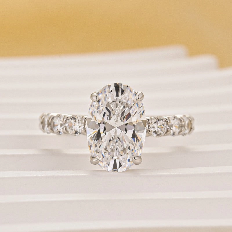 Luminous Glow Bold Fashion Luxe 4.0Ct Oval Cut Engagement Ring In Sterling Silver For Women