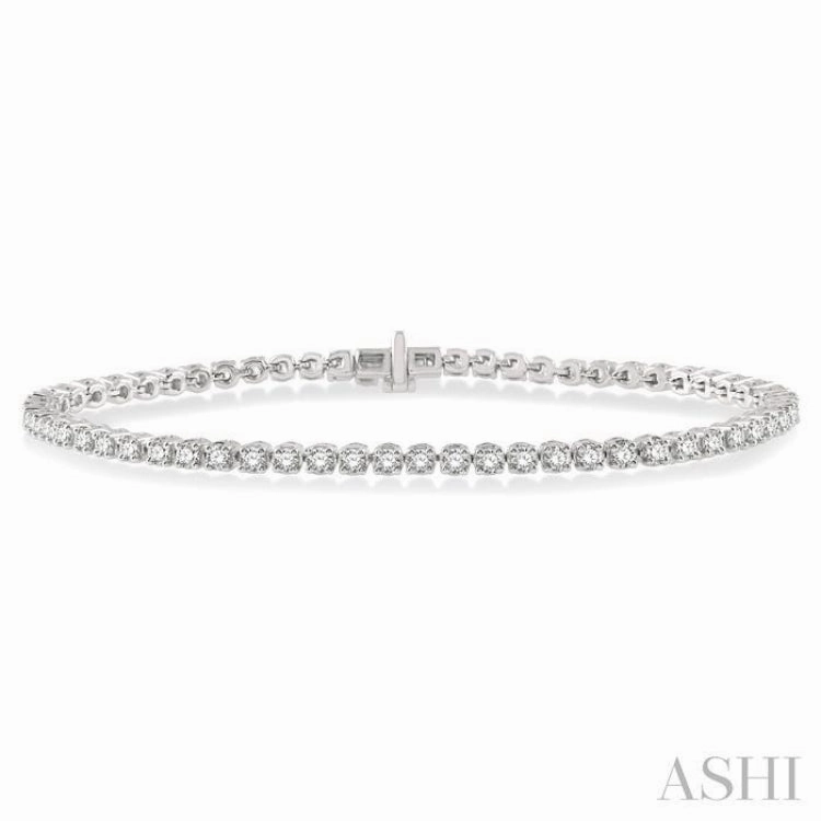 Long-Lasting 3 Ctw Round Cut Diamond Tennis Bracelet in 14K White Gold