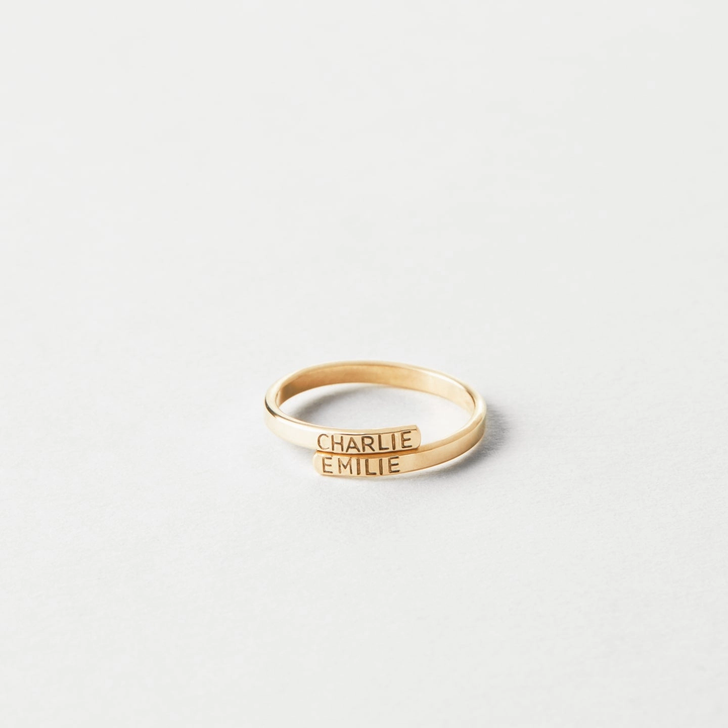 Memoire Ring Subtle Detail