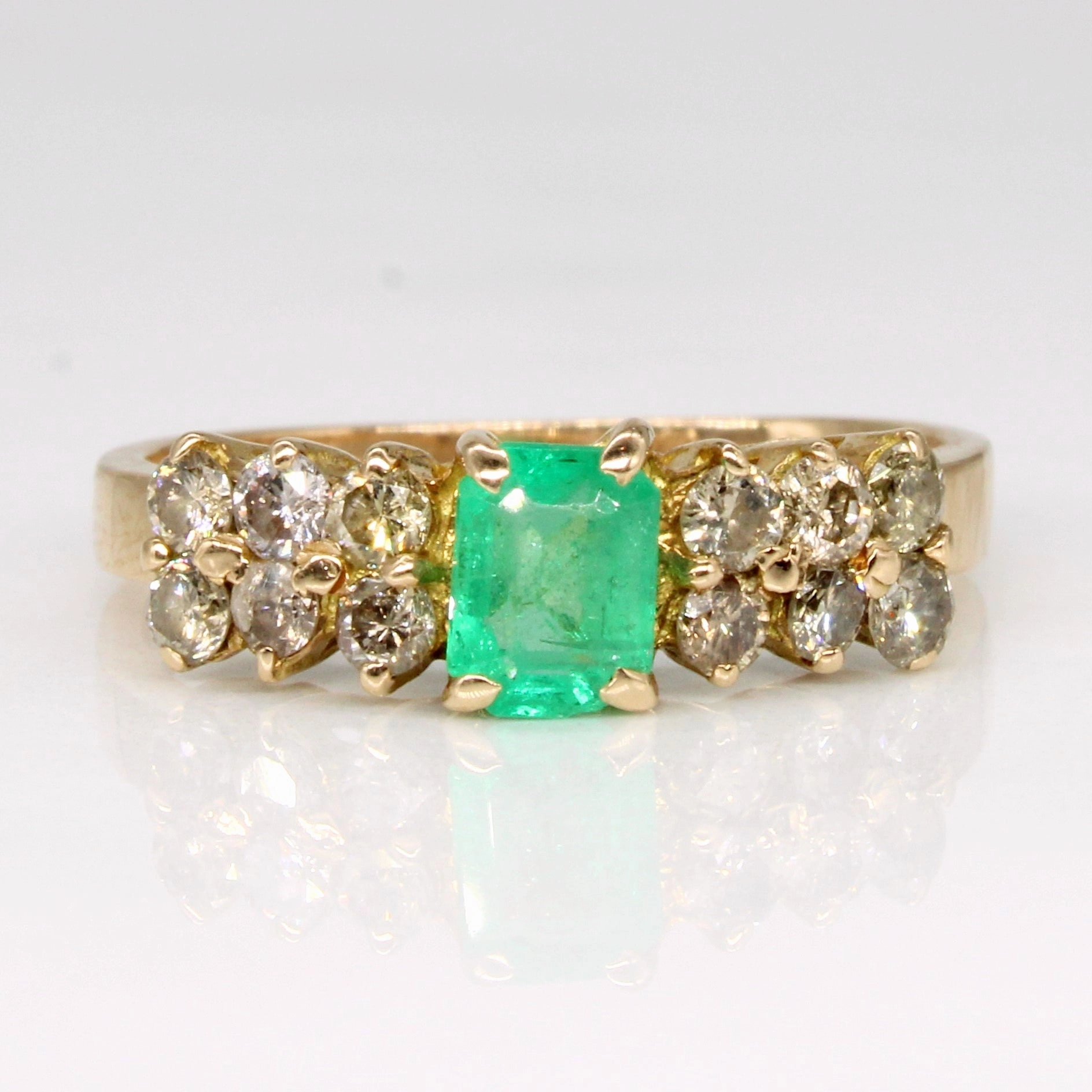 Shining Piece Diamond & Emerald ring | 0.48ctw, 0.45ct | SZ 6.25 |