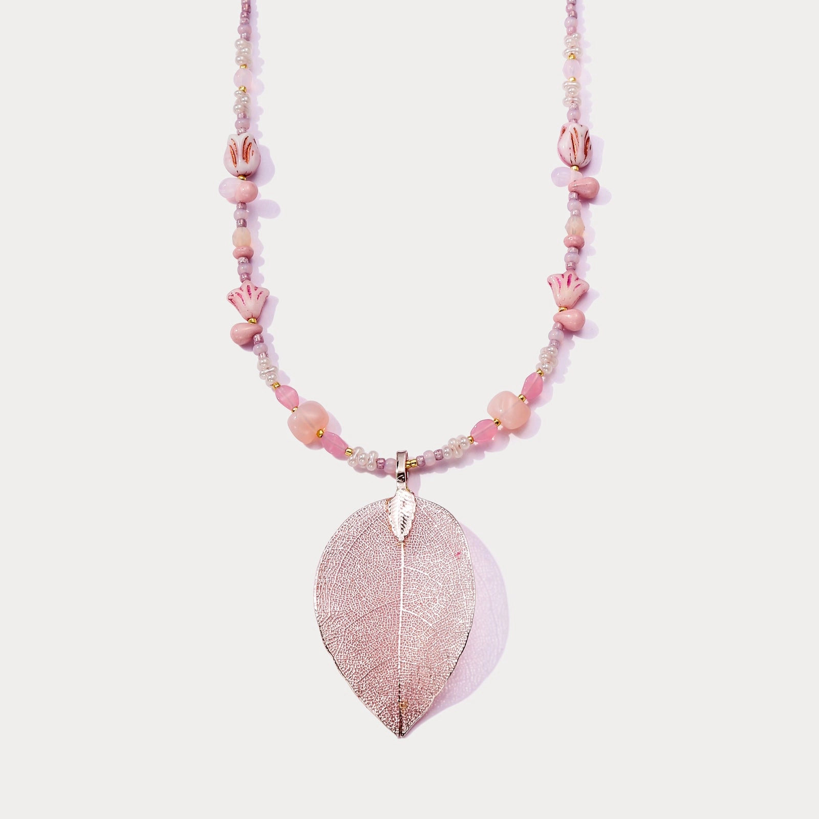 Classic Charm Graceful Piece Pink Leaf Bead Necklace