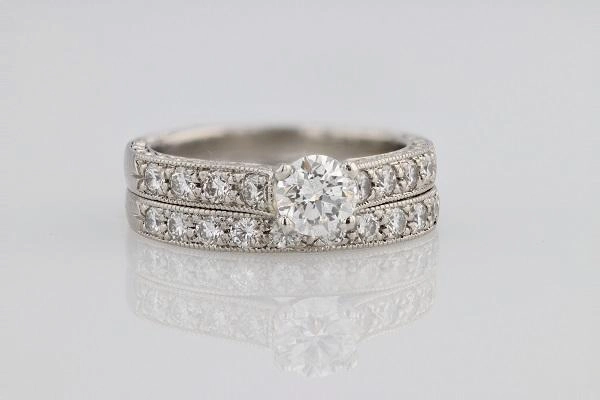 Platinum Engagement And Wedding Ring Set With GSI Cert Graceful Choice Meaningful Appearance