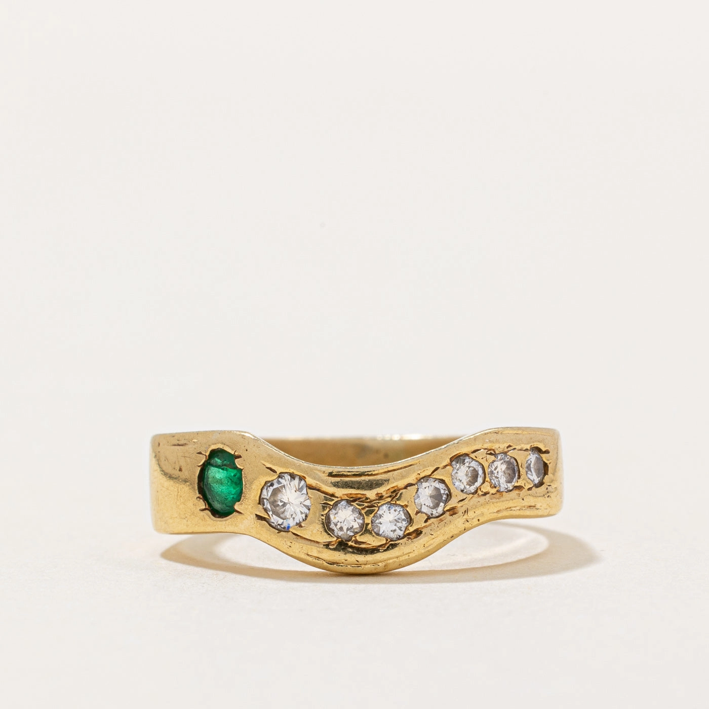 Soft color Diamond & Emerald Wave Ring | 0.16ctw, 0.07ct | SZ 6 |