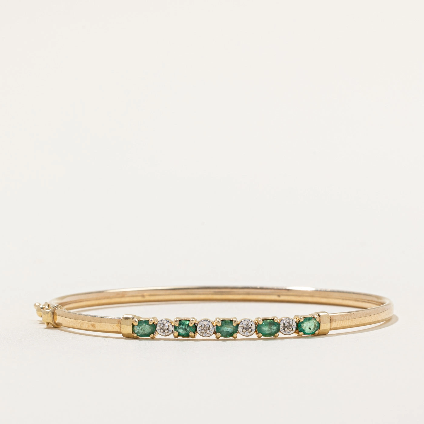 Emerald & Diamond Bracelet | 0.60ctw, 0.02ctw | 7" | Weekend Chic Quick Layer