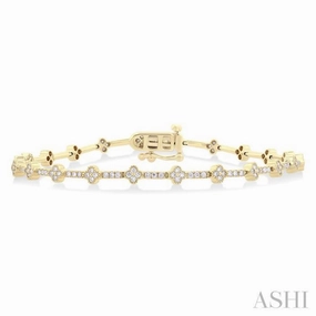 Pure Sophistication 1 Ctw Clover Motif Round Cut Diamond Bracelet in 14K Yellow Gold