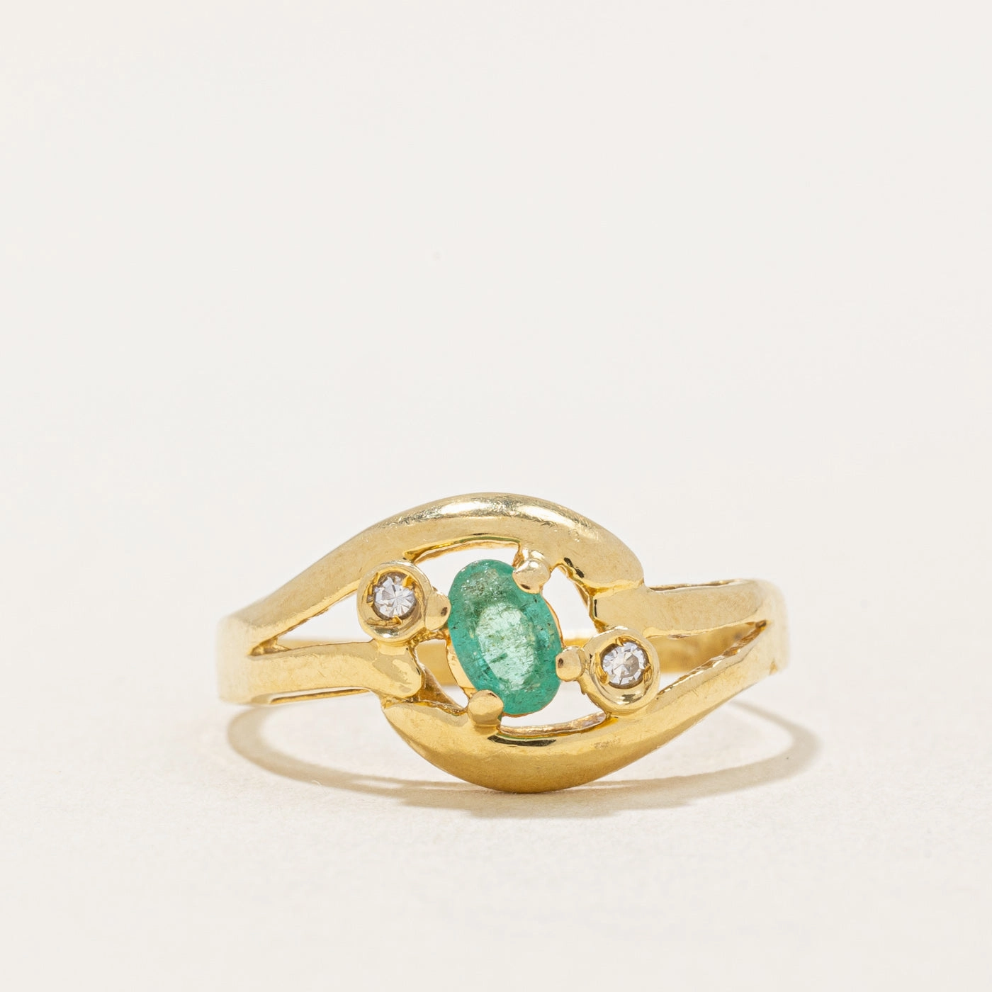 Formal Attire Emerald & Diamond Ring | 0.15ct, 0.02ctw | SZ 6.25 |