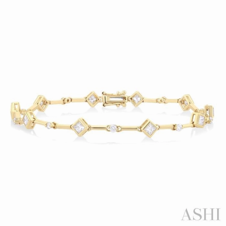 Smart purchase Forward-Thinking 1 1/3 Ctw Bezel Set Princess and Round Cut Diamond Bar Link Bracelet in 14K Yellow Gold