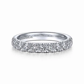 Creative Ornament Groundbreaking Design Prong Set Round Diamond Wedding Band .79 Cttw 14k White Gold