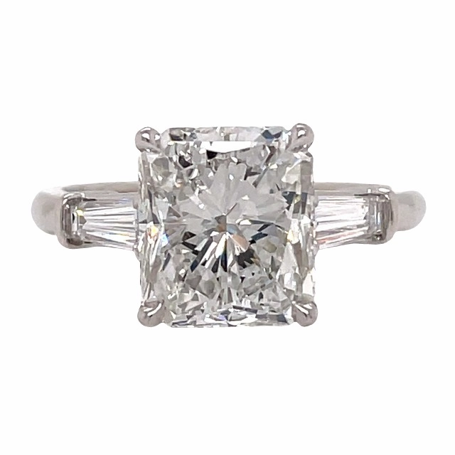Neutral Accessory Radiant Cut Diamond ring with Tapered baguette stones