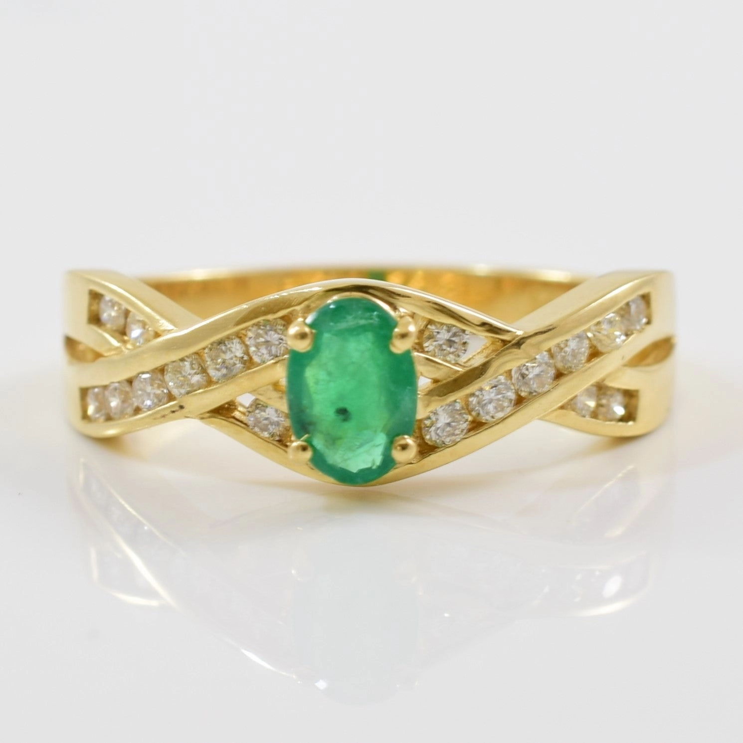Glittering Details Radiant Detail Effy' Diamond & Emerald Ring | 0.27ctw, 0.44ct | SZ 7 |