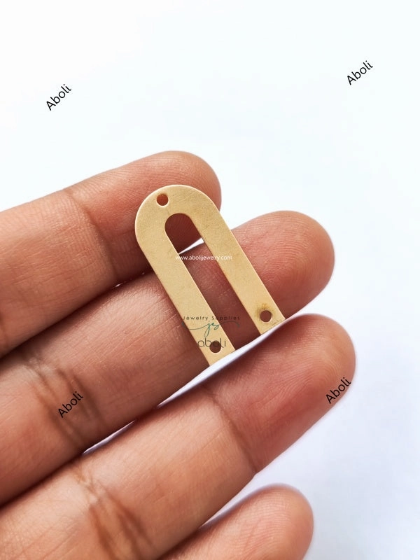 Impeccable Cut Chic Detail Rose Gold Metal Arch Connector U shaped Jewellery Component MACU11 Matt finish 3 hole connectors