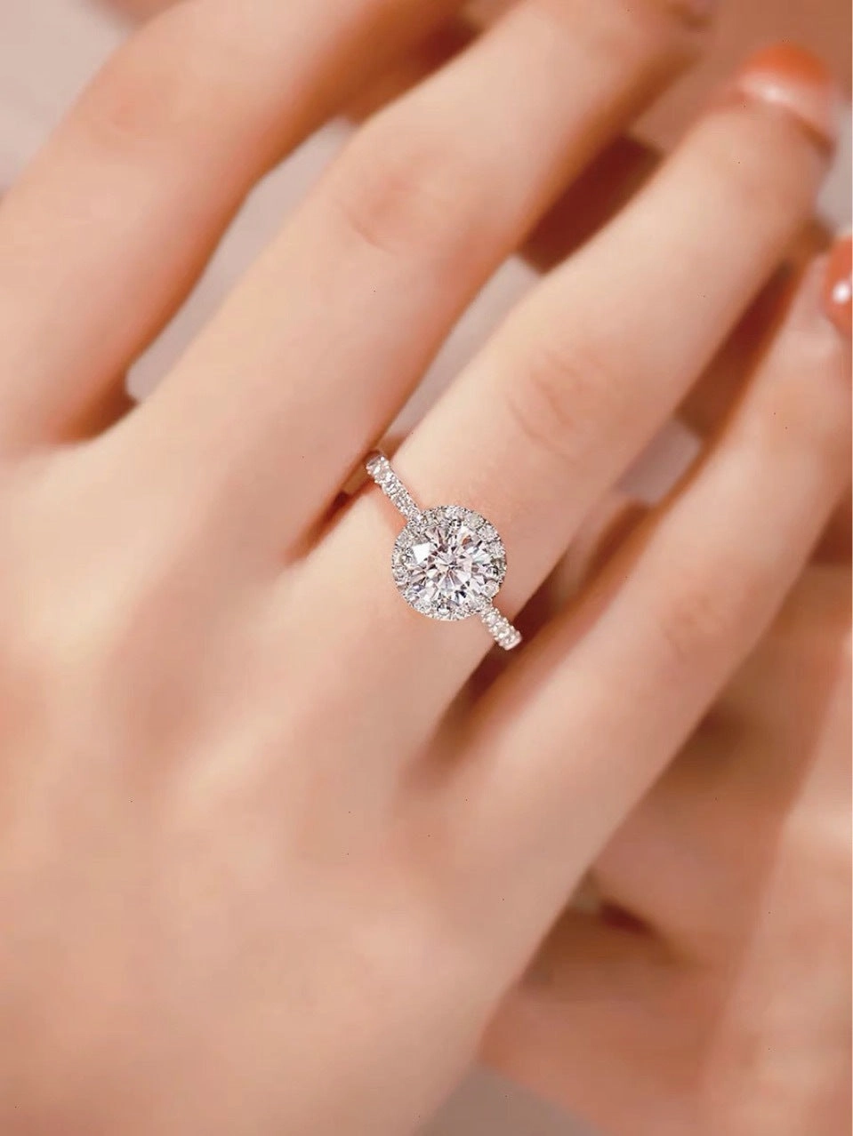 Round Brilliant Halo Diamond Engagement Ring | S925 | Moissanite Comfortable Craft strong style