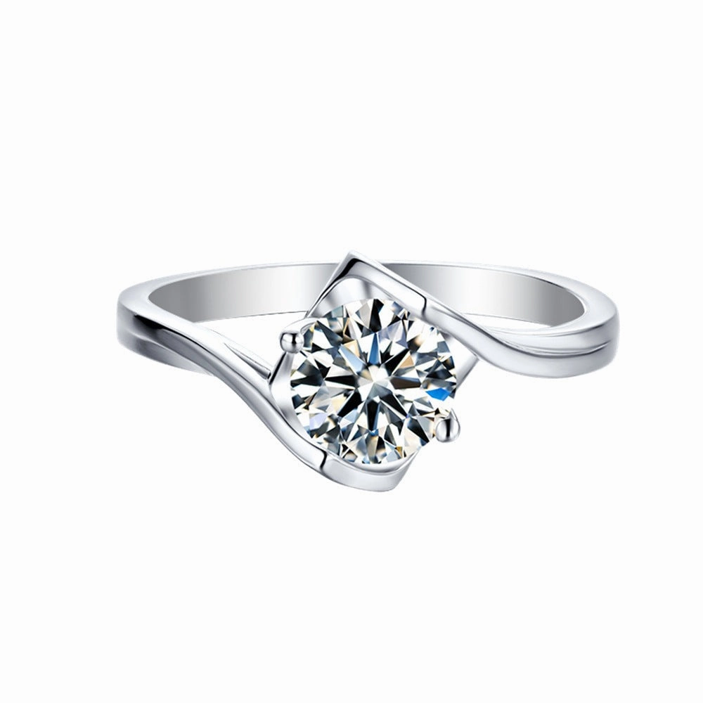 Bold Bauble Modern Mark Round Brilliant Heart Ring | S925 | Moissanite
