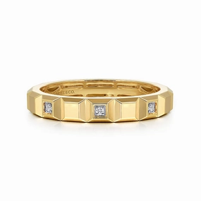 Photo Prop 14K Yellow Gold Diamond and Pyramid Shape Ladies Stackable Ring