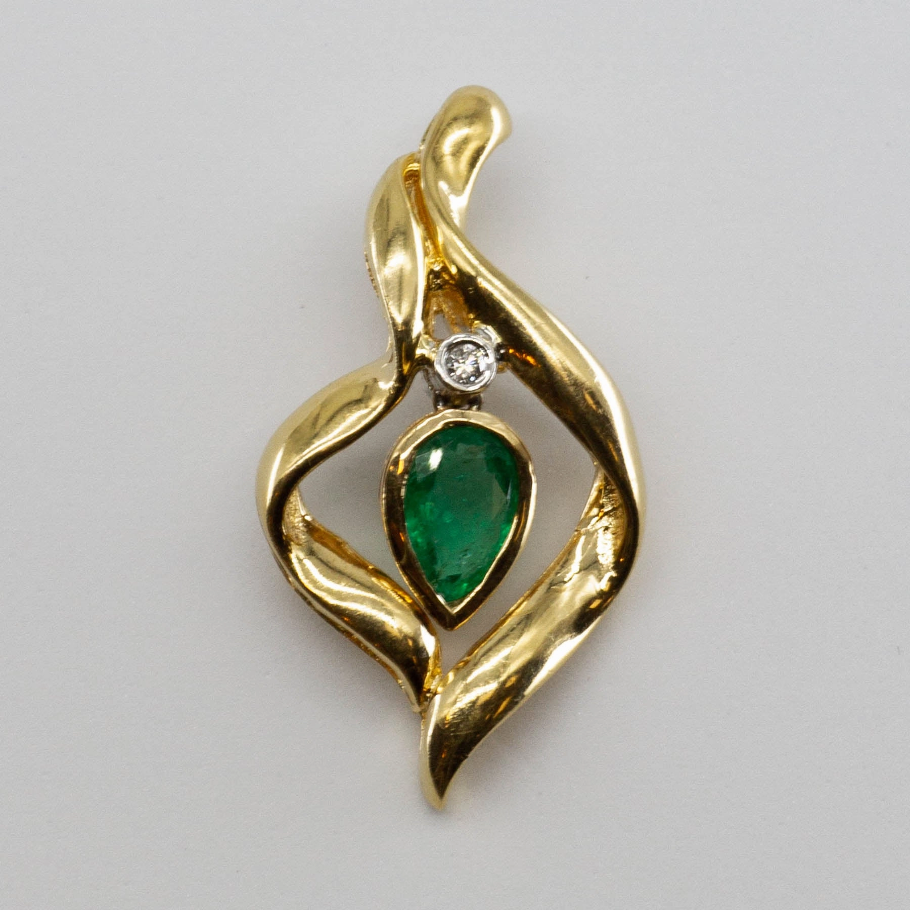 Emerald & Diamond 14k Pendant | 0.51ct, 0.02ctw | Statement Touch