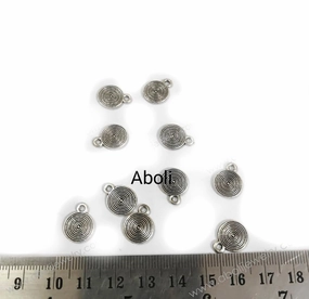 Silver circle Charm concentric circles disc coin charm double sided CHMS51 10 charms Fashionable Style Sun-Kissed Look