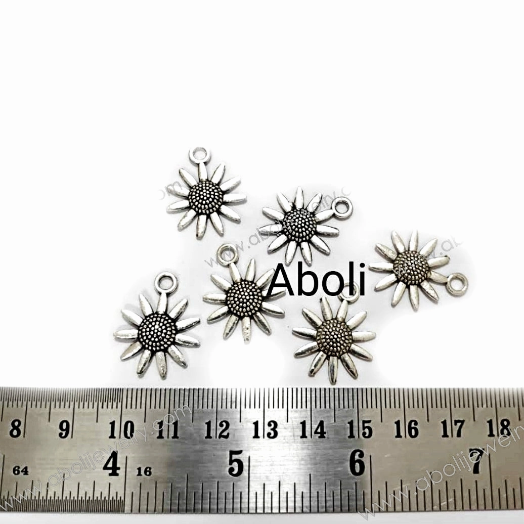 Custom Jewelry Design Silver daisy flower charm floral charms CHMS67 5 charms