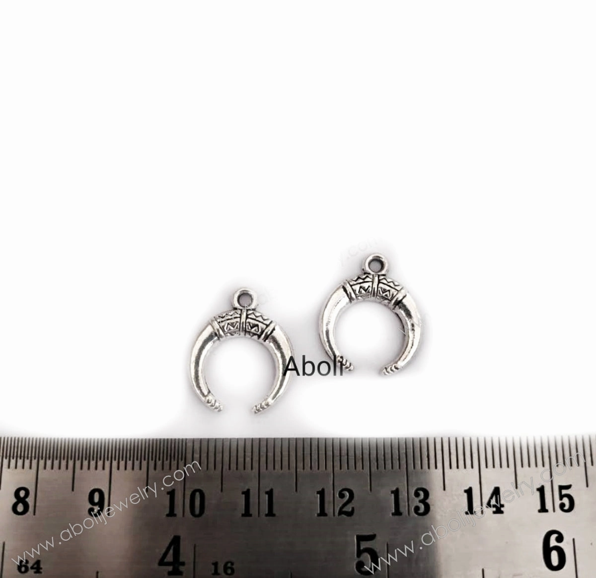 Wedding Outfit Fine Finish Silver double horn Charm crescent moon horse shoe charm CHMS72 2 charms