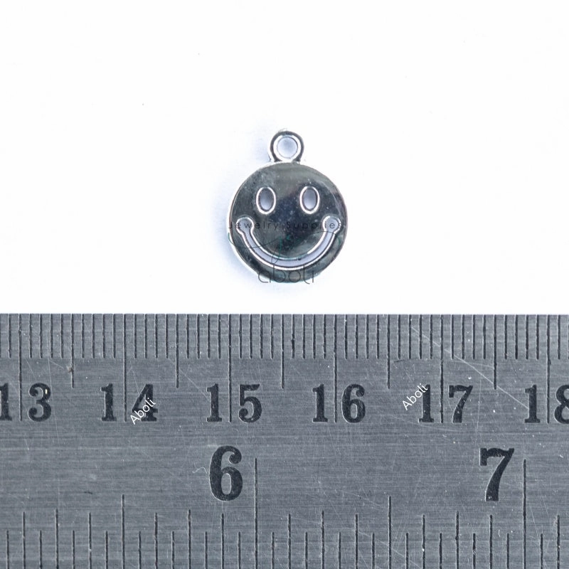 Silver smiley charm smiling emoji charm smile face charm CHMS174 Effortless Glimmer Natural Fit