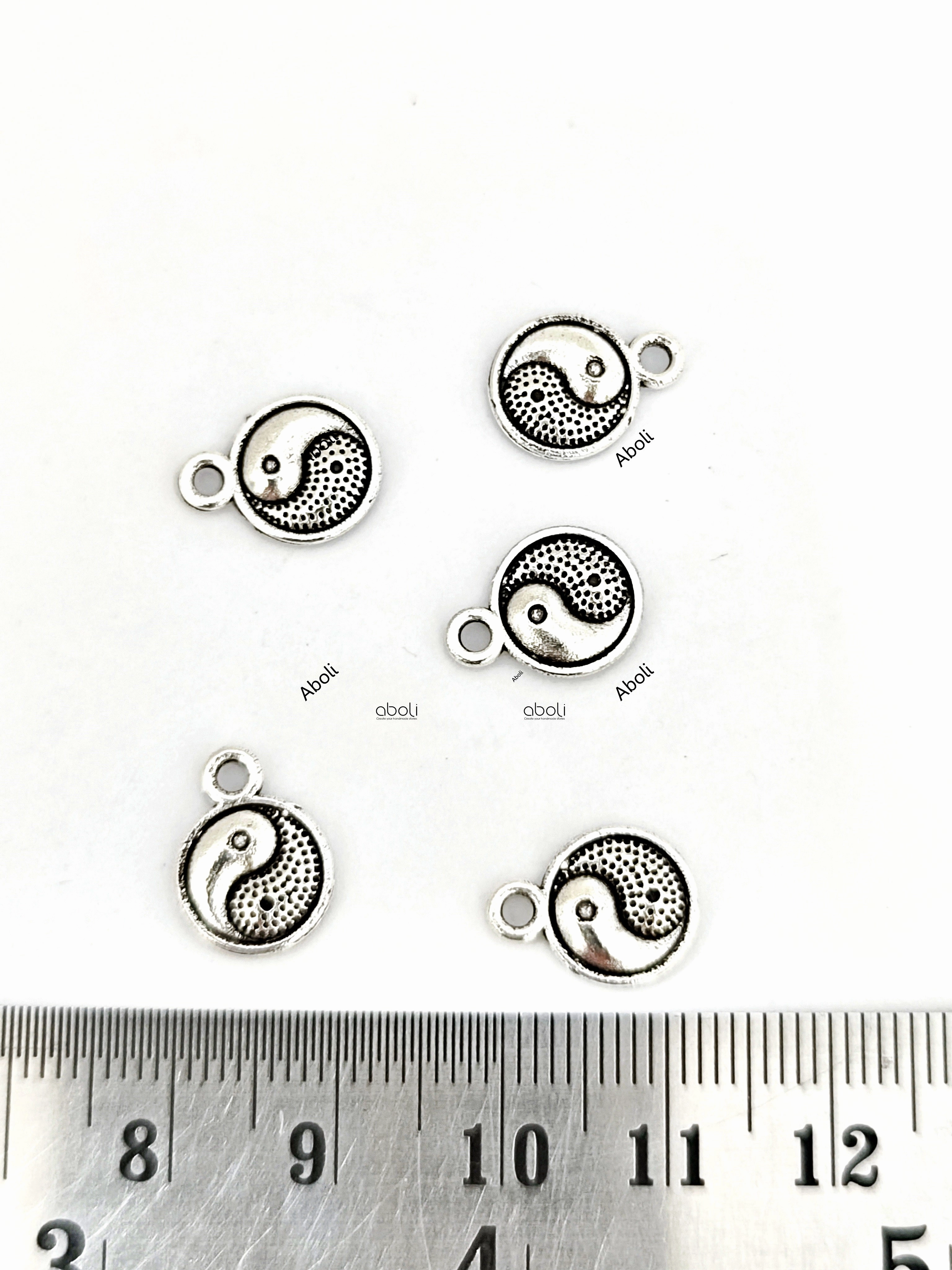 Silver Yin Yang charm circle charms double sided bracelet charms CHMS121 5 charms Glamorous Mood Urban Accent