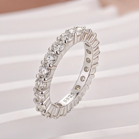 Formal Set Eternity Moissanite 2.5 Ct Round Cut Women's Wedding Band
