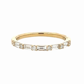 ROUND AND BAGUETTE ALTERNATING DIAMOND STACKABLE BAND (18KY) Personal Ornament Classic Article