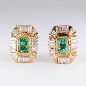 Quiet Glow Emerald & Baguette Diamond Halo Earrings | 2.50ctw, 2.1ctw