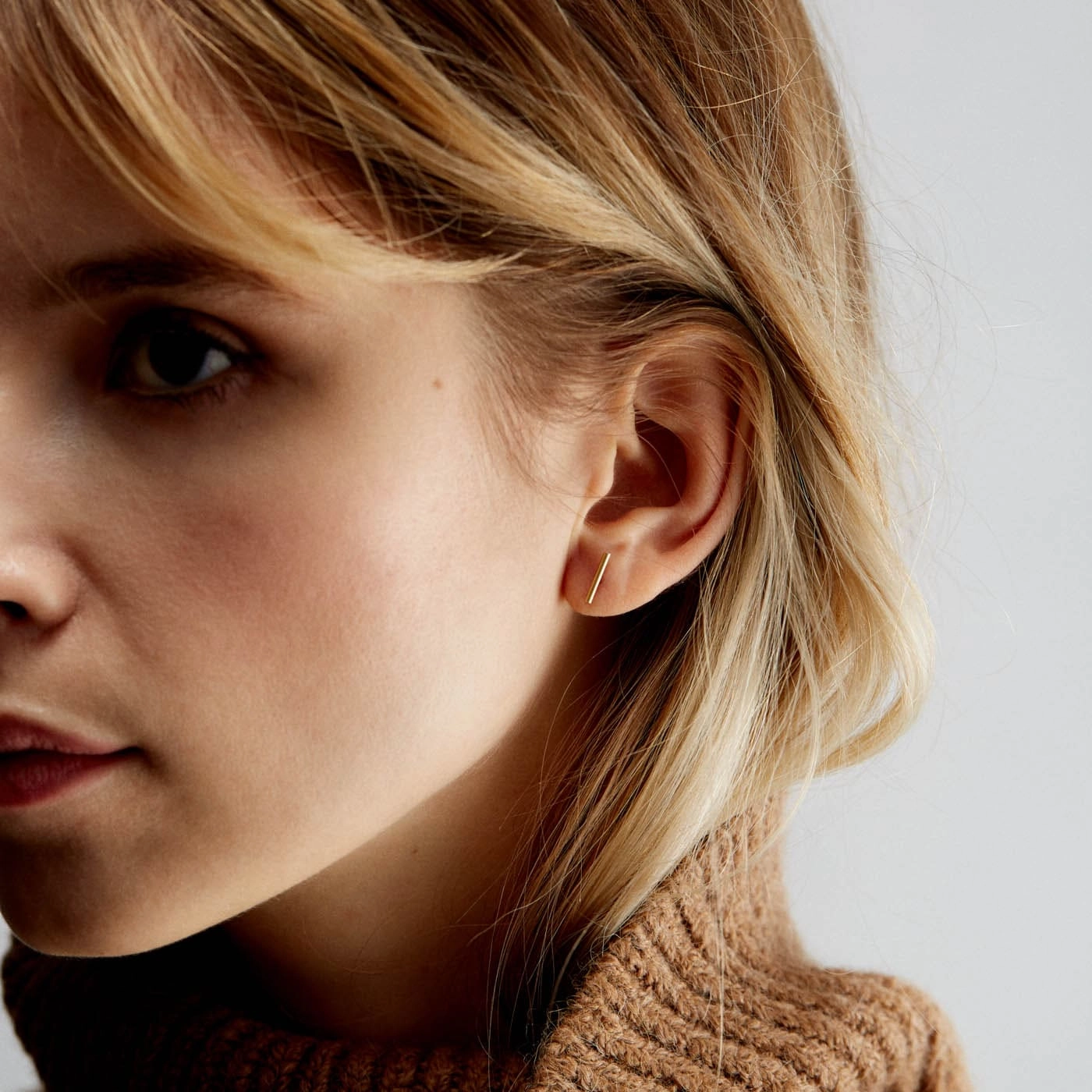 Staple Studs Splendid Decoration Exquisite Piece