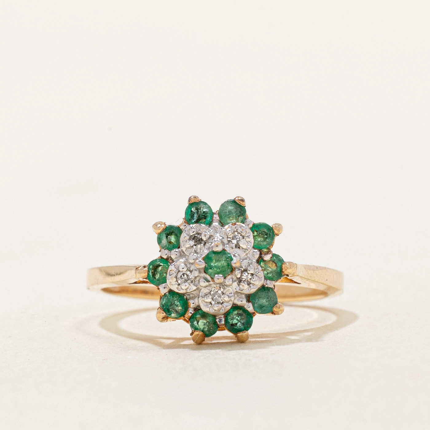 Emerald & Diamond Cocktail Ring | 0.20ctw, 0.02ctw | SZ 6 | Crisp Detail