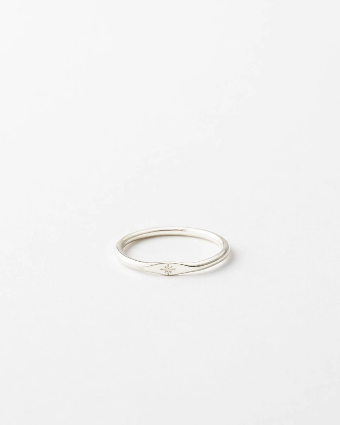 Stellar Signet Non Stretch Timeless Appeal