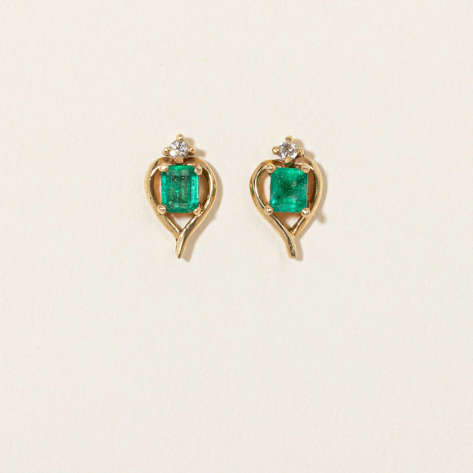 Emerald & Diamond Stud Earrings | 0.40ctw, 0.04ctw | Daily Outfit Timeless Look