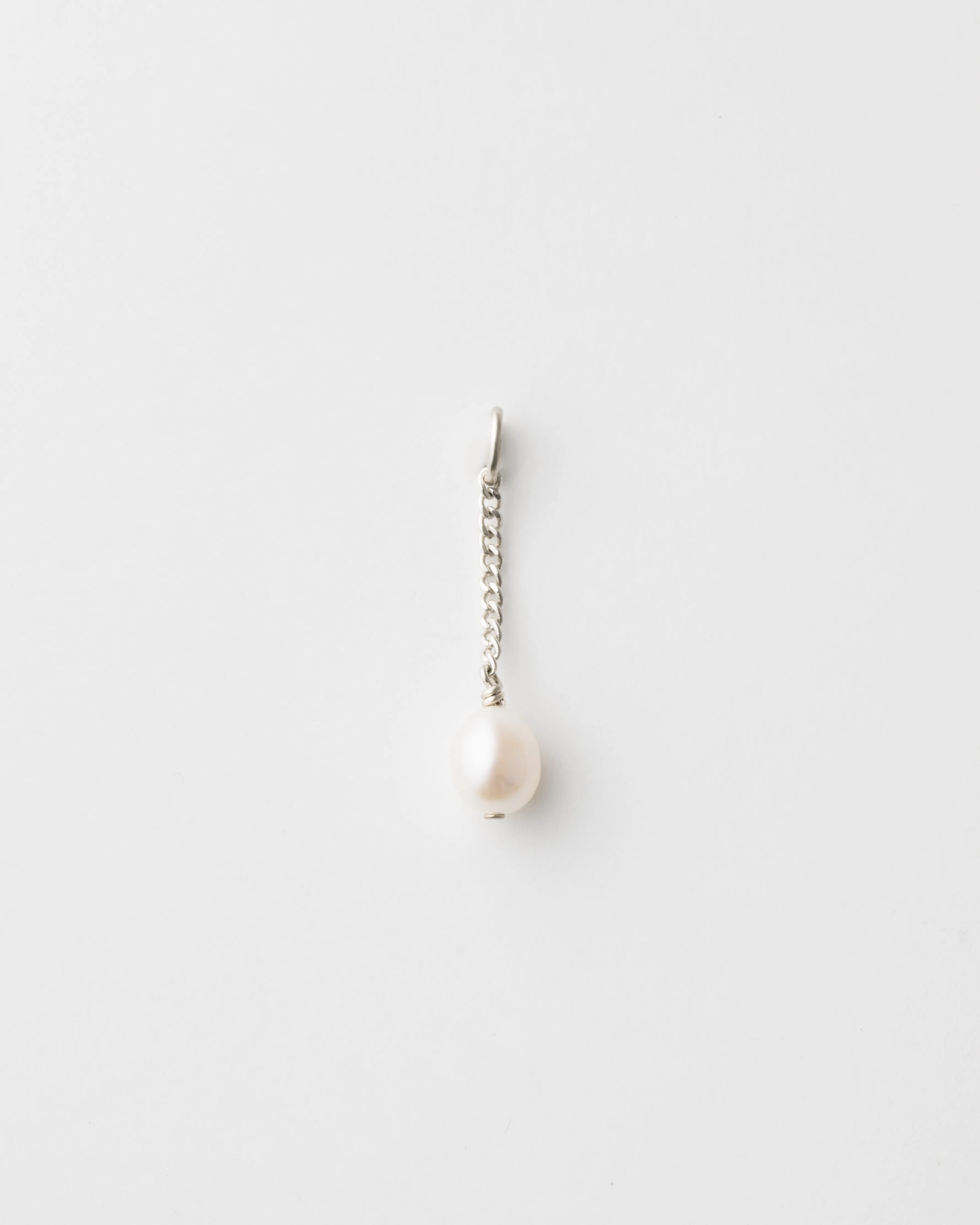 Suspended Pearl Charm Youthful Twist Soft Match