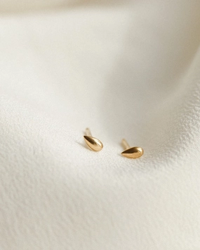 Heart-Shaped Accent Teardrop Studs