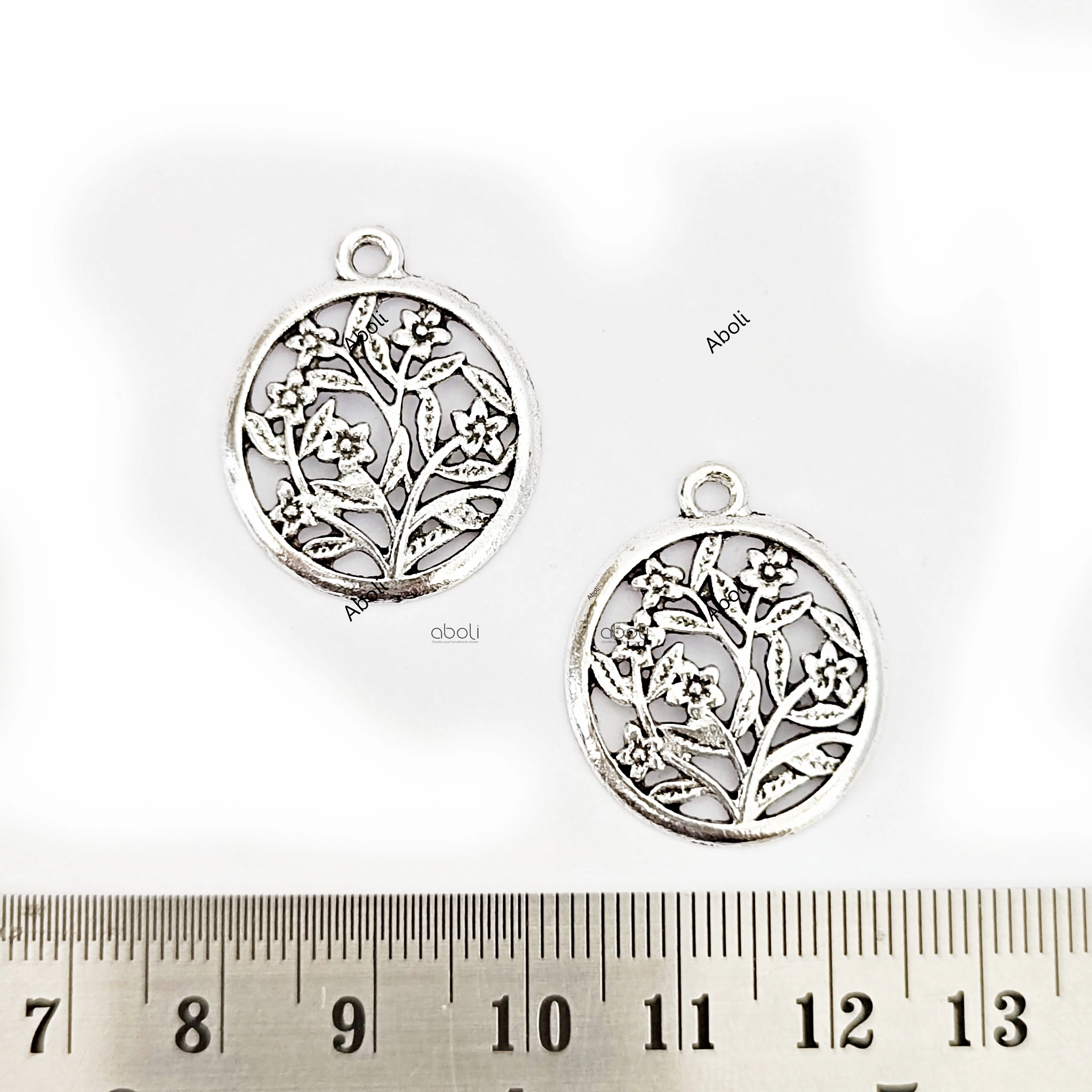Silver filigree floral circle Charm frame CHMS96 1 charm Allure Factor