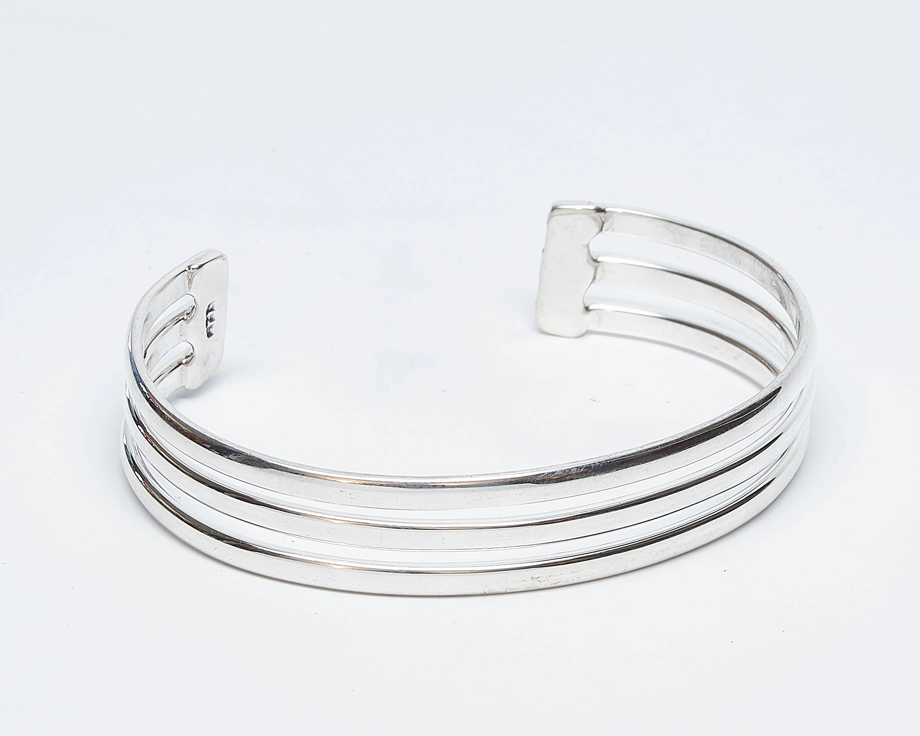 Complete Outfit Pleasant Trip Three Straight Band Sterling Silver O'Keeffe Cuff